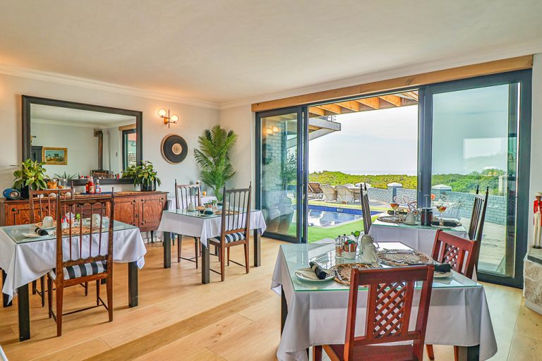 Dining Room (4)